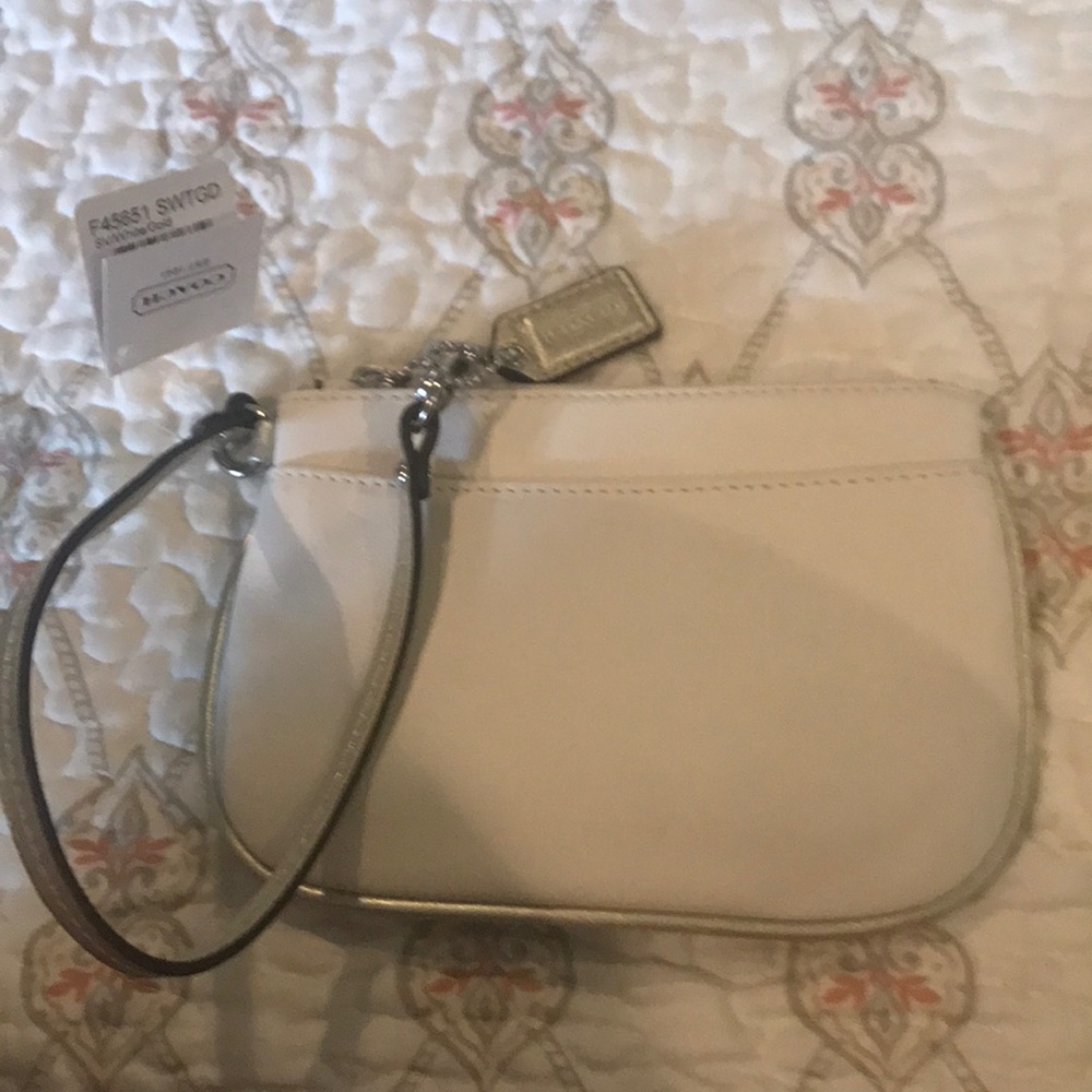 Authentic Coach Wristlet! New with tags